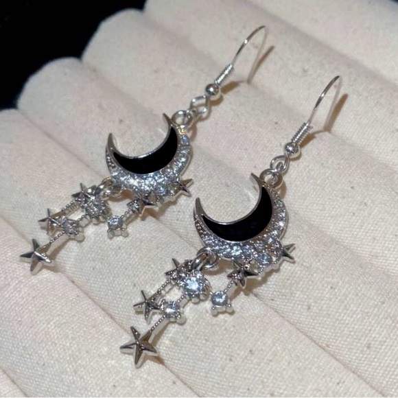 “Stars From the Moon” Black Sliver Crescent Dangling Stellar Celestial Earrings - Picture 3 of 6